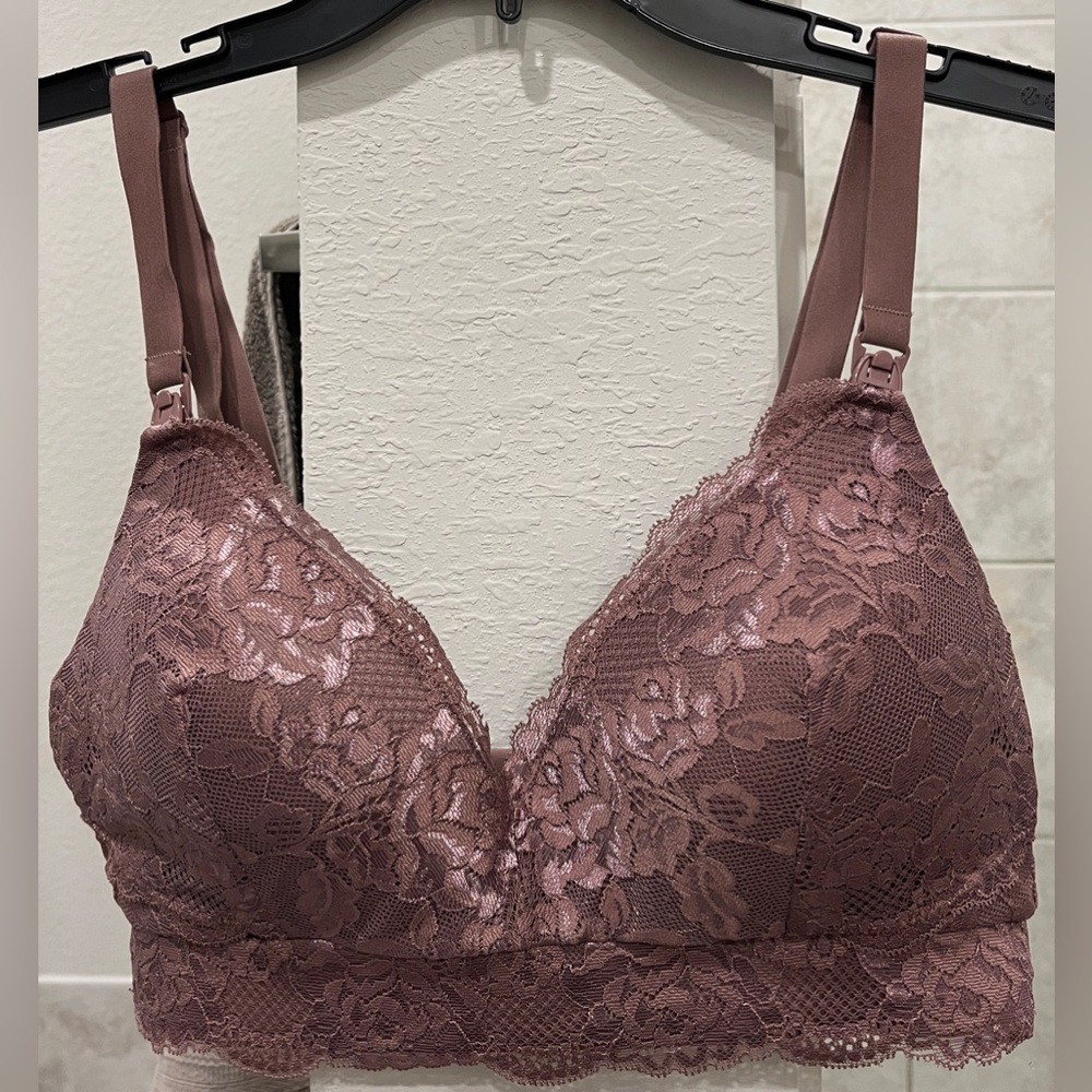 Kindred Bravely mauve purple nursing bra. Size large.